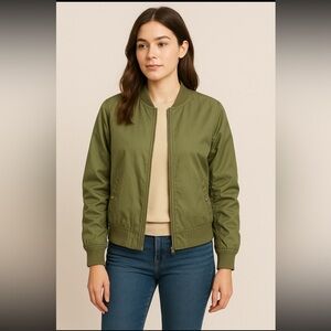INSO Collection Olive Green Bomber Jacket Women’s Size M Lightweight Zip Nylon